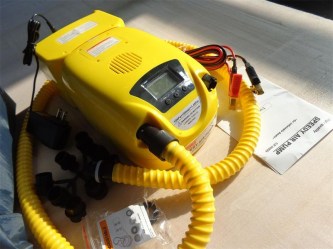Vzduchová pumpa na čluny s akumulátorem GP-80BD